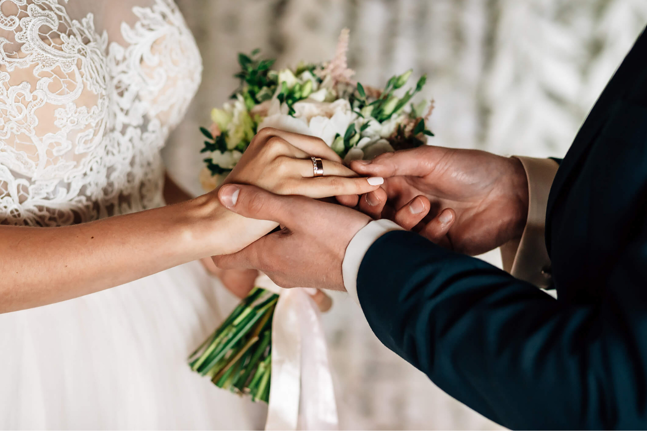 Брачная неделя. Жених и невеста. Бракосочетание. Кольца жениха и невесты. Обручальные кольца жених и невеста.